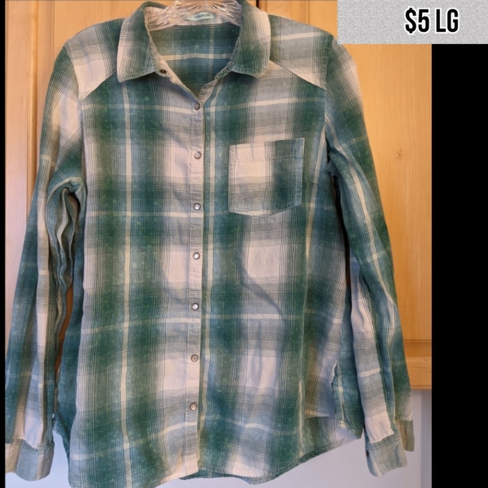 Button down women's short